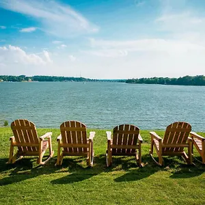  Holiday home Waterfront Two Bedroom 17 On The #lake At Long Cove
